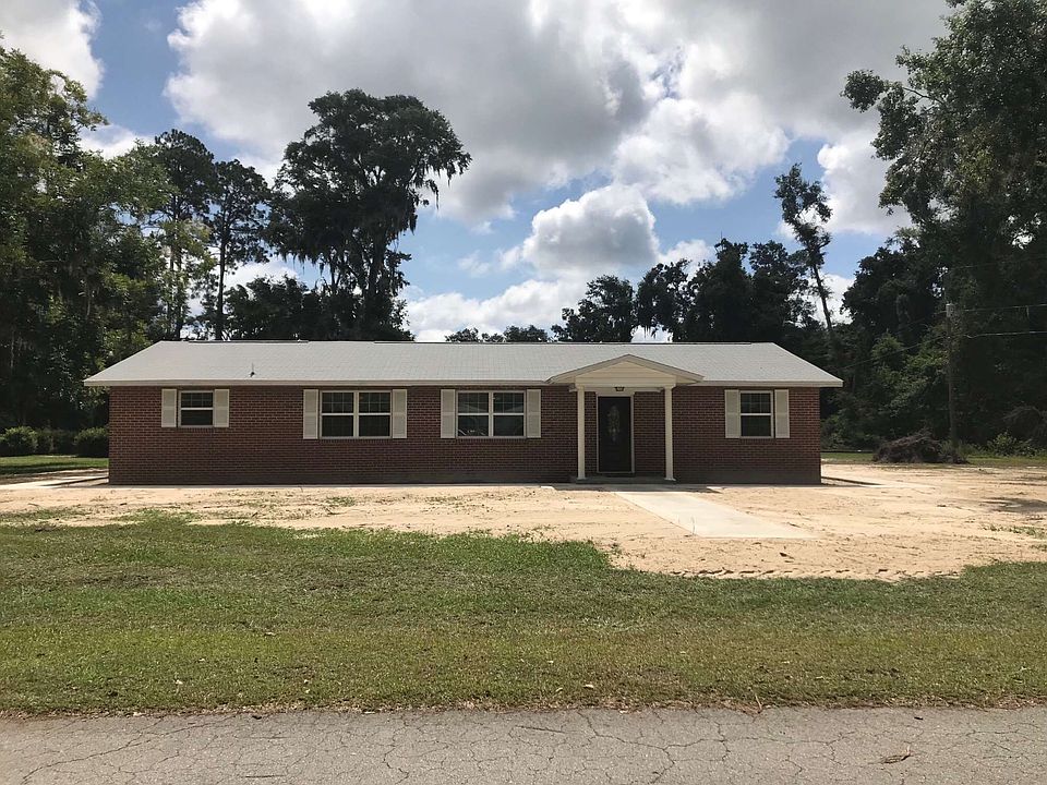 1st image of 235 SW Village Way