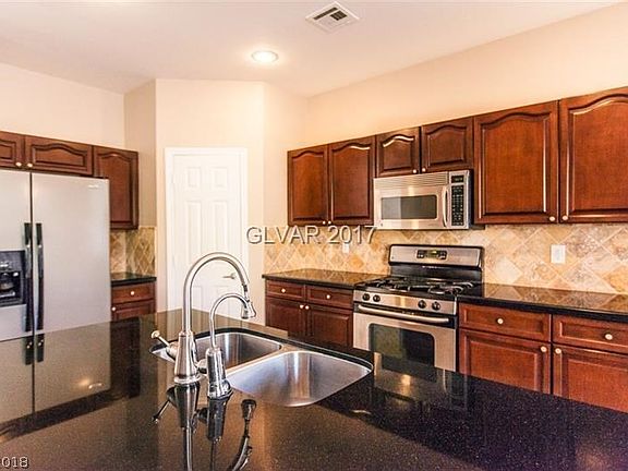 5th image of 252 W Crooked Tree Dr