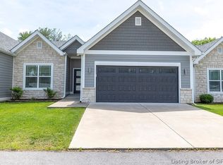 1604 White Eagle Dr, Jeffersonville, IN 47130