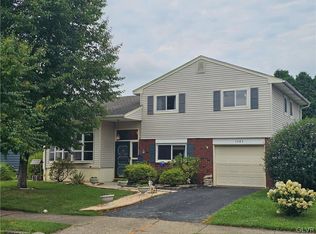 1585 Rudolph Dr, Bethlehem, PA 18018