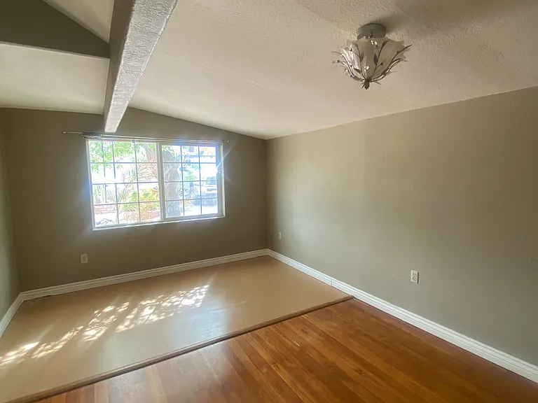 243 N Adams St — Photo 3