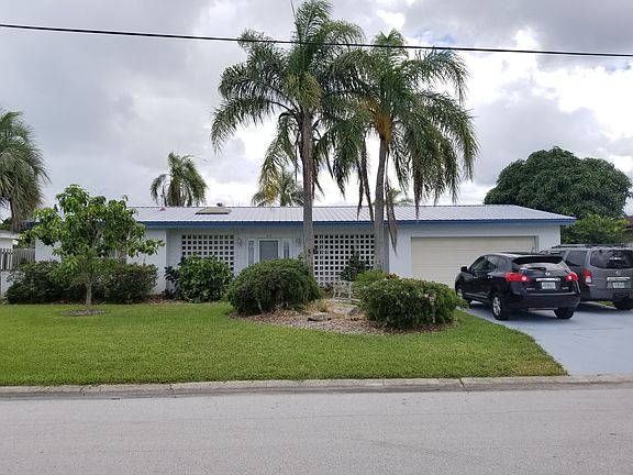 3rd image of 410 Atlantis Dr