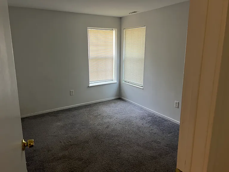 229 Meadow Ridge Rd — Photo 5