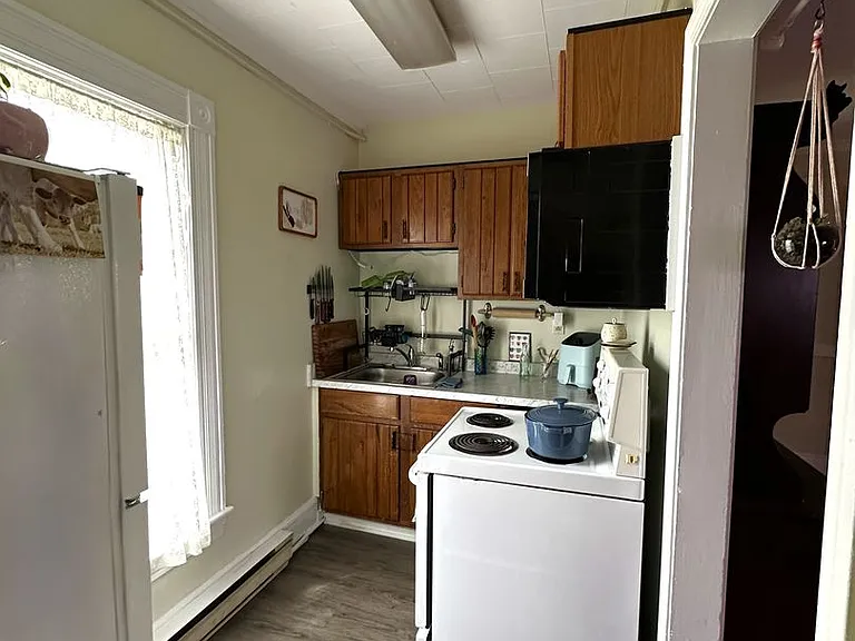 231 Maple Street — Photo 6