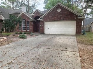 22 N Hollylaurel Cir, Spring, TX 77382