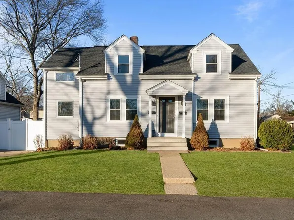 5 Shippen Ave, Warwick, RI 02888