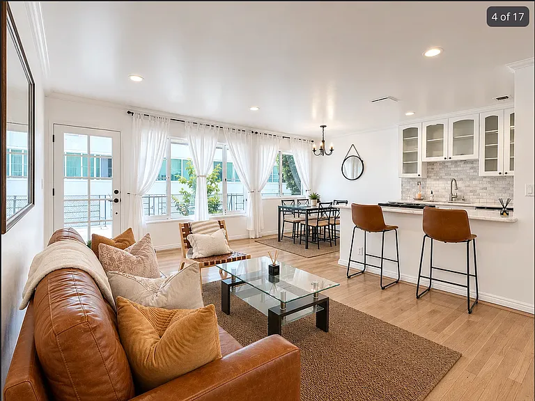 834 Lincoln Blvd #6A — Photo 3