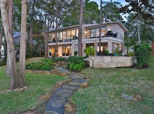 15709 Lakeway Dr, Willis, TX 77318