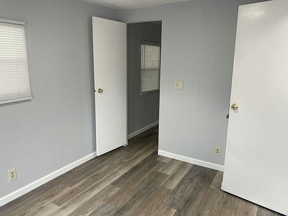 5th image of 1250 Lakeview Dr #55