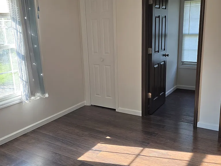 6016 Kenwood Rd — Photo 7
