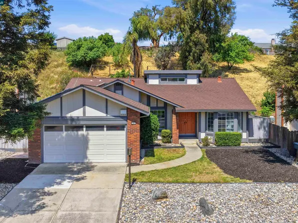 2240 Concord Dr, Pittsburg, CA 94565