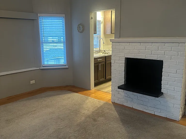 760-762 Hampden St #2 — Photo 7