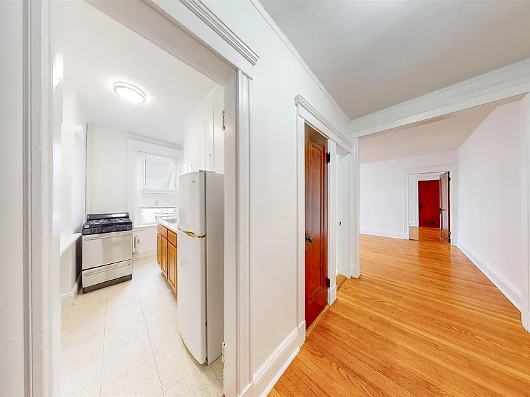 172 Maple St — Photo 13