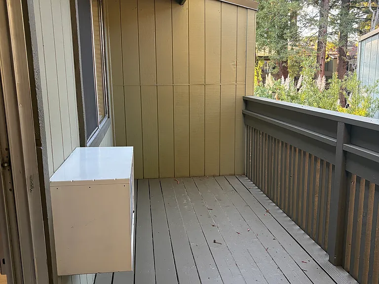 Riverdeck Apartments — Photo 46