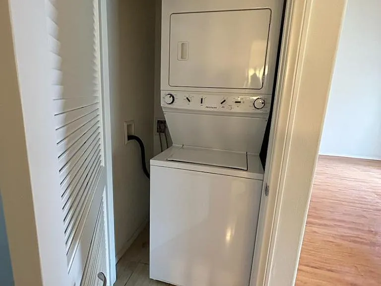 4737 Kester Ave #102 — Photo 7