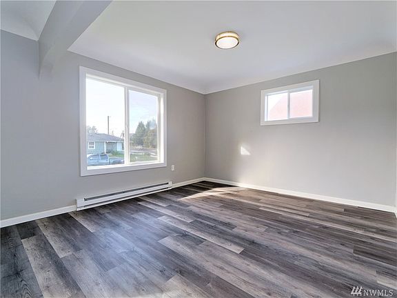 4th image of 4007 E I St