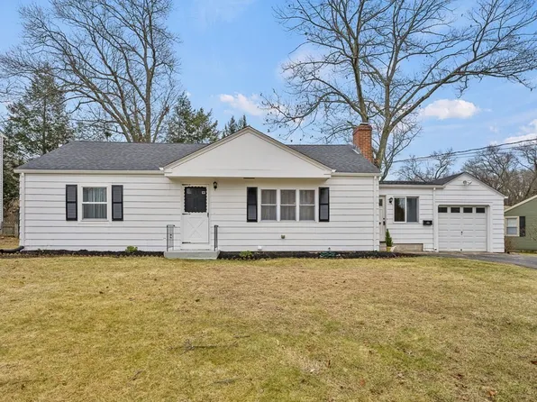 122 Robinson Rd, West Springfield, MA 01089