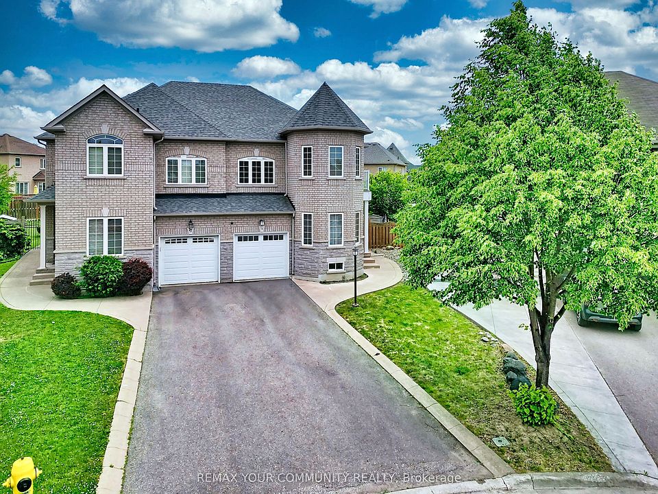 1st image of 15 Bellefontaine Ct
