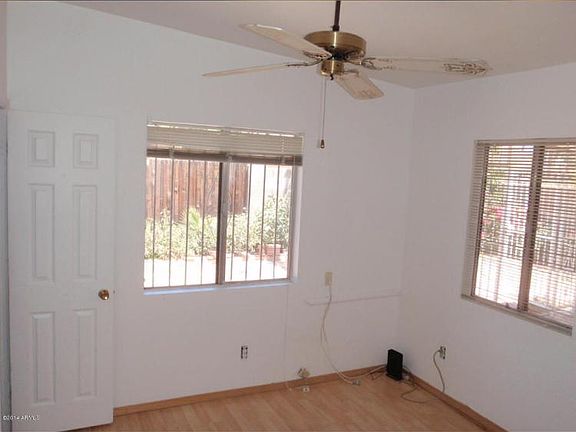 4th image of 1168 E Alameda Dr