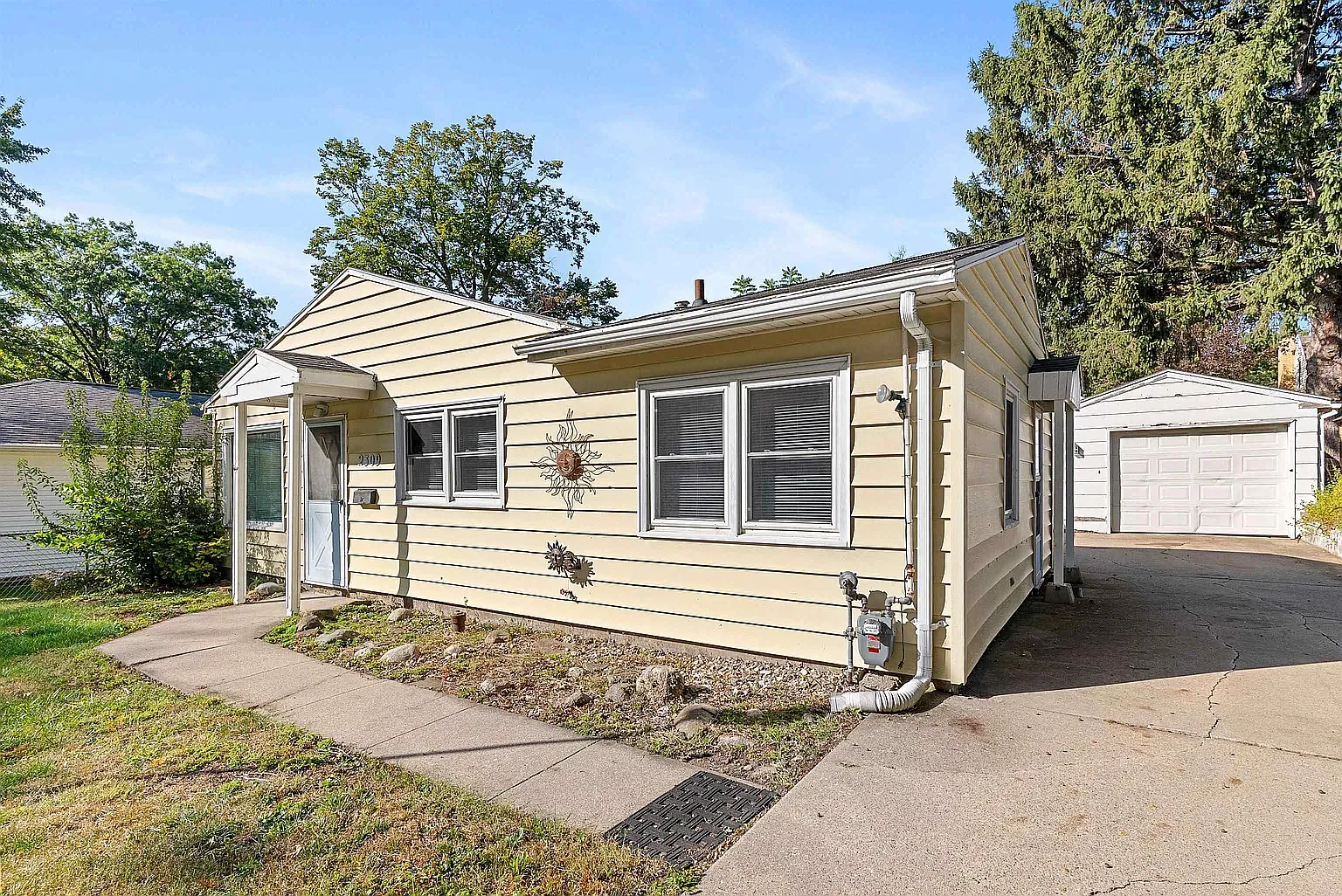 2309 California St — Photo 2