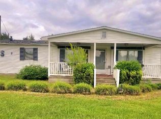 1144 Carter Rd, Farmville, VA 23901