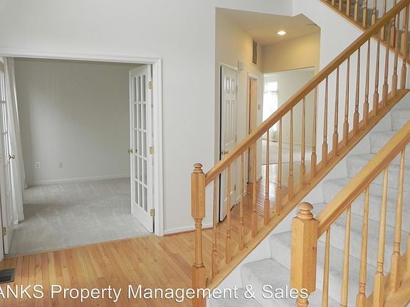 4th image of 9602 Laurel Oak Dr