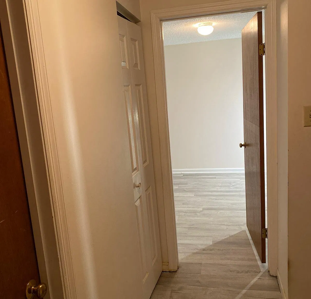 3 bed, 2.5 bath, 1326 sqft, $425 — Photo 3