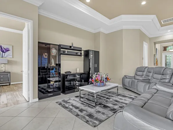 9568 Via Elegante, Wellington, FL 33411