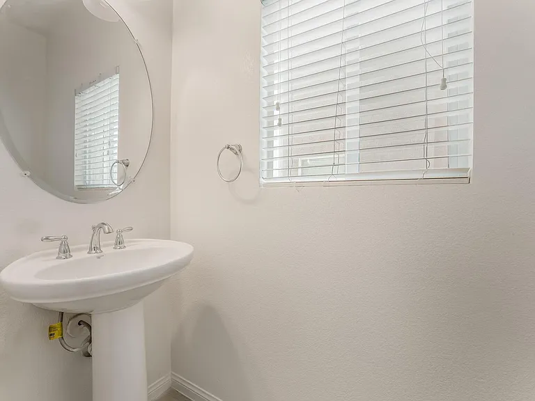 5986 Azzura Palms Ave — Photo 18