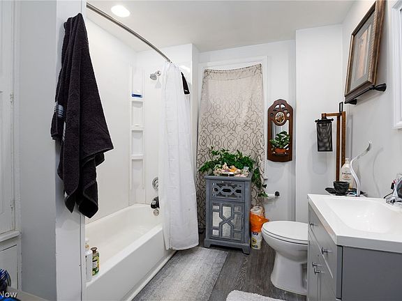 5th image of 540 N Howard St