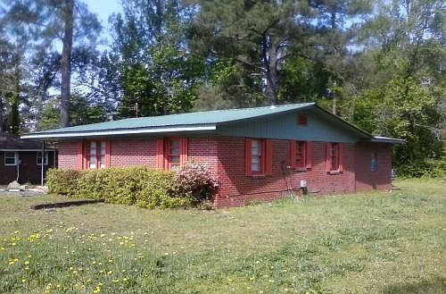 2nd image of 527 Gordon Hwy