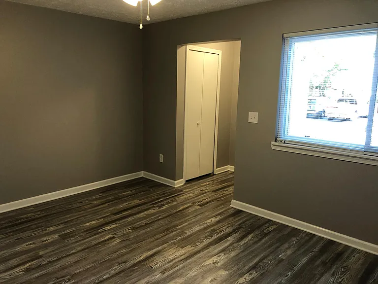 52 Country Place Ct — Photo 2