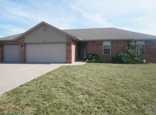 4440 W Montreal St, Springfield, MO 65802