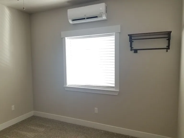 4282 N Maple Ln — Photo 5