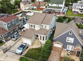 117 Gordon Place, Freeport, NY 11520