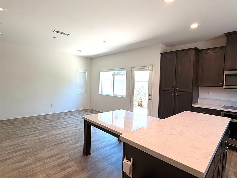 5474 Starlight Pl — Photo 4