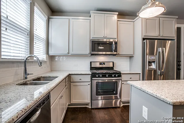 256 Claremont Ave #102 — Photo 12