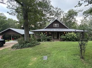 2933 Vanzant Bend Rd, Belvidere, TN 37306