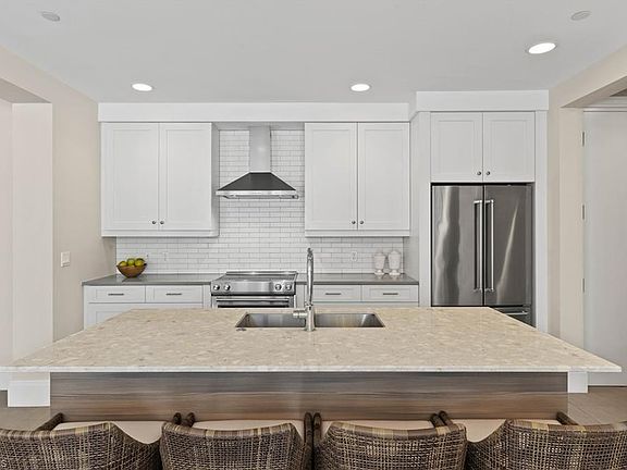 3rd image of 1035 3rd Ave S Unit 206