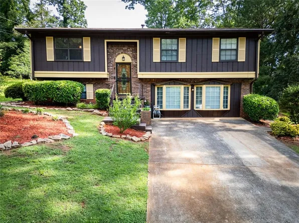 2324 Tarian Dr, Decatur, GA 30034
