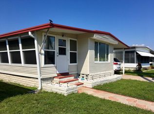 13225 101st St #333, Largo, FL 33773