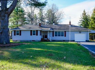 15 Kimberly Ln, Morrisonville, NY 12962