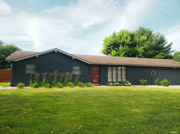 1345 W Magnolia St, Jasper, IN 47546