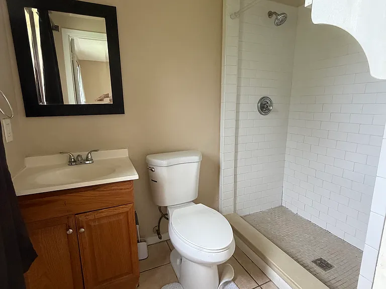 1561 S Boundary St #1 — Photo 6