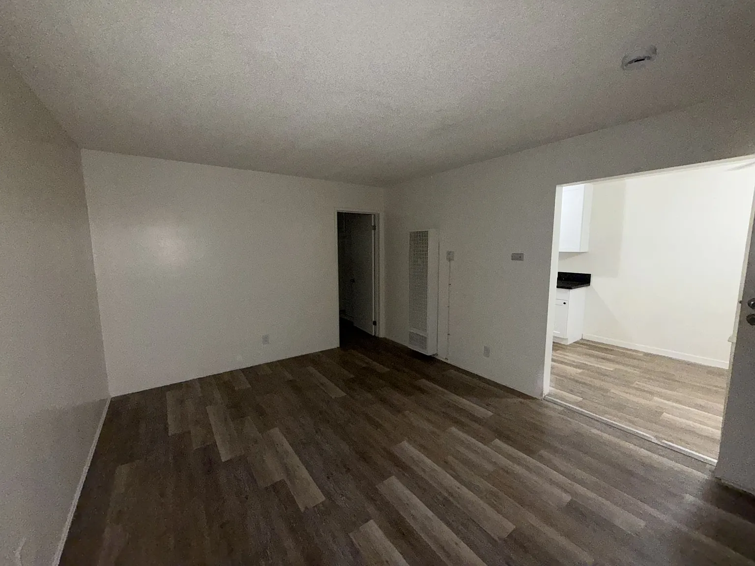 2755 East 58th Street - D — Photo 3