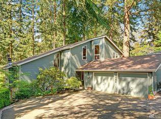 19601 40th Pl NE, Lake Forest Park, WA 98155