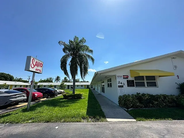 2436 Van Buren St — Photo 14