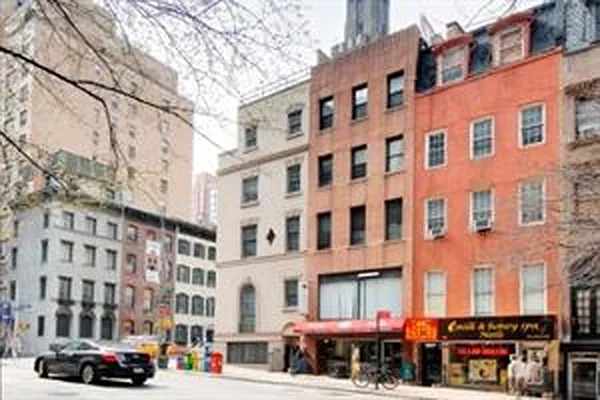 Rented by Douglas Elliman | media 7