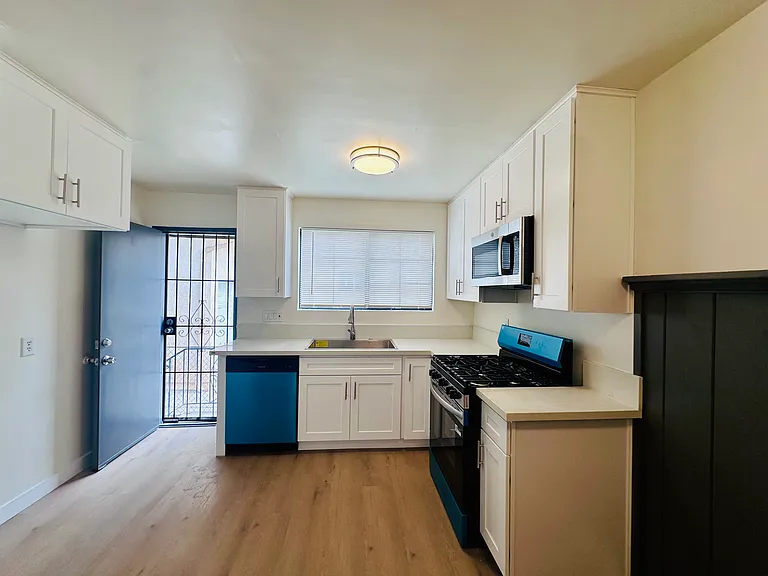 2114 S Meridian Ave — Photo 5