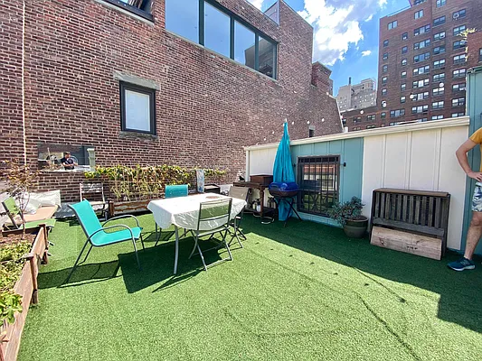 Rented by Oxford Property Group | media 3